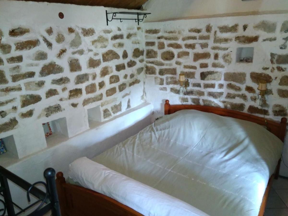 Bed and Breakfast Dependance Du Moulin Galuzot Сен-Валье Экстерьер фото